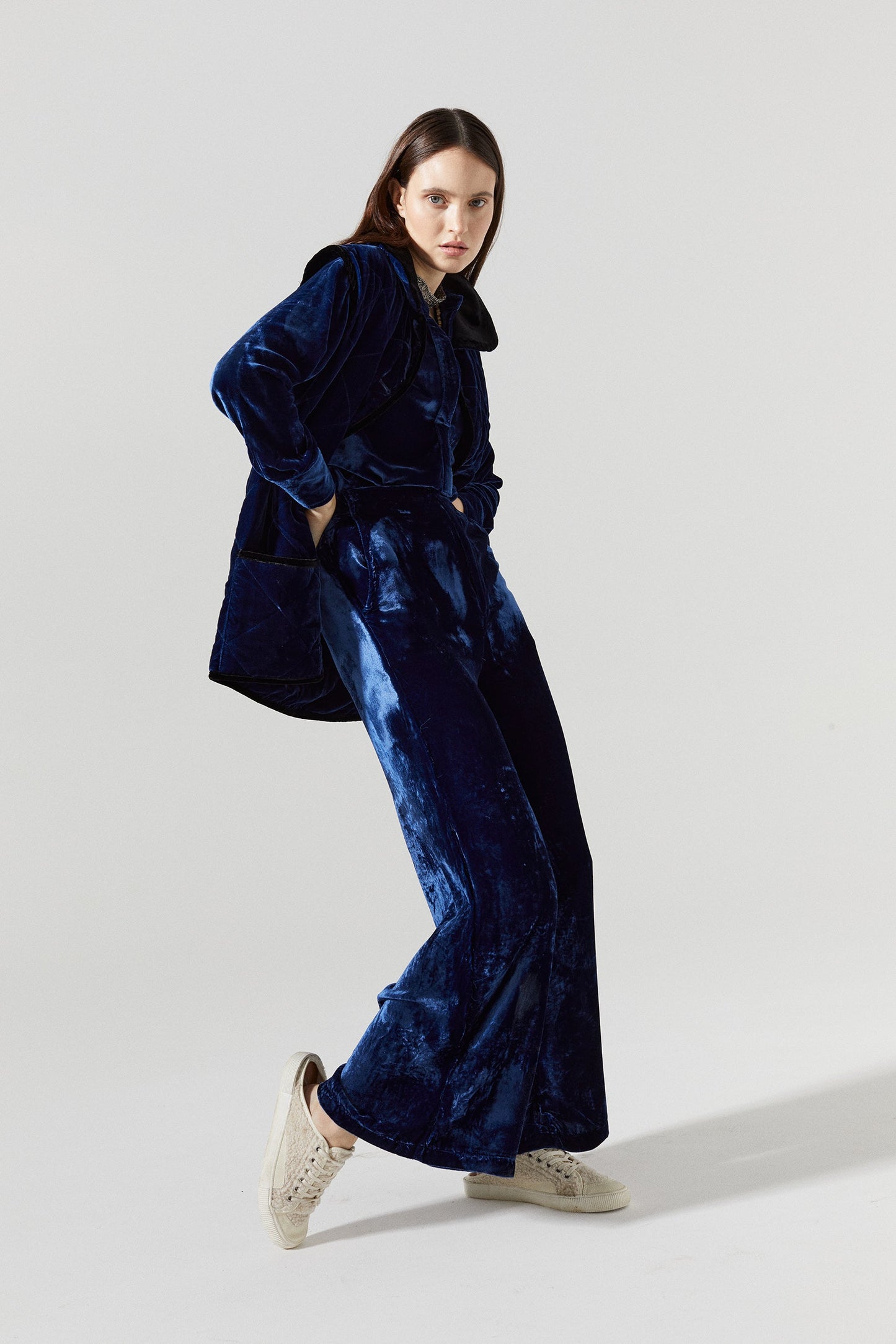 Alice Velvet Vest - Navy Blue w/Black