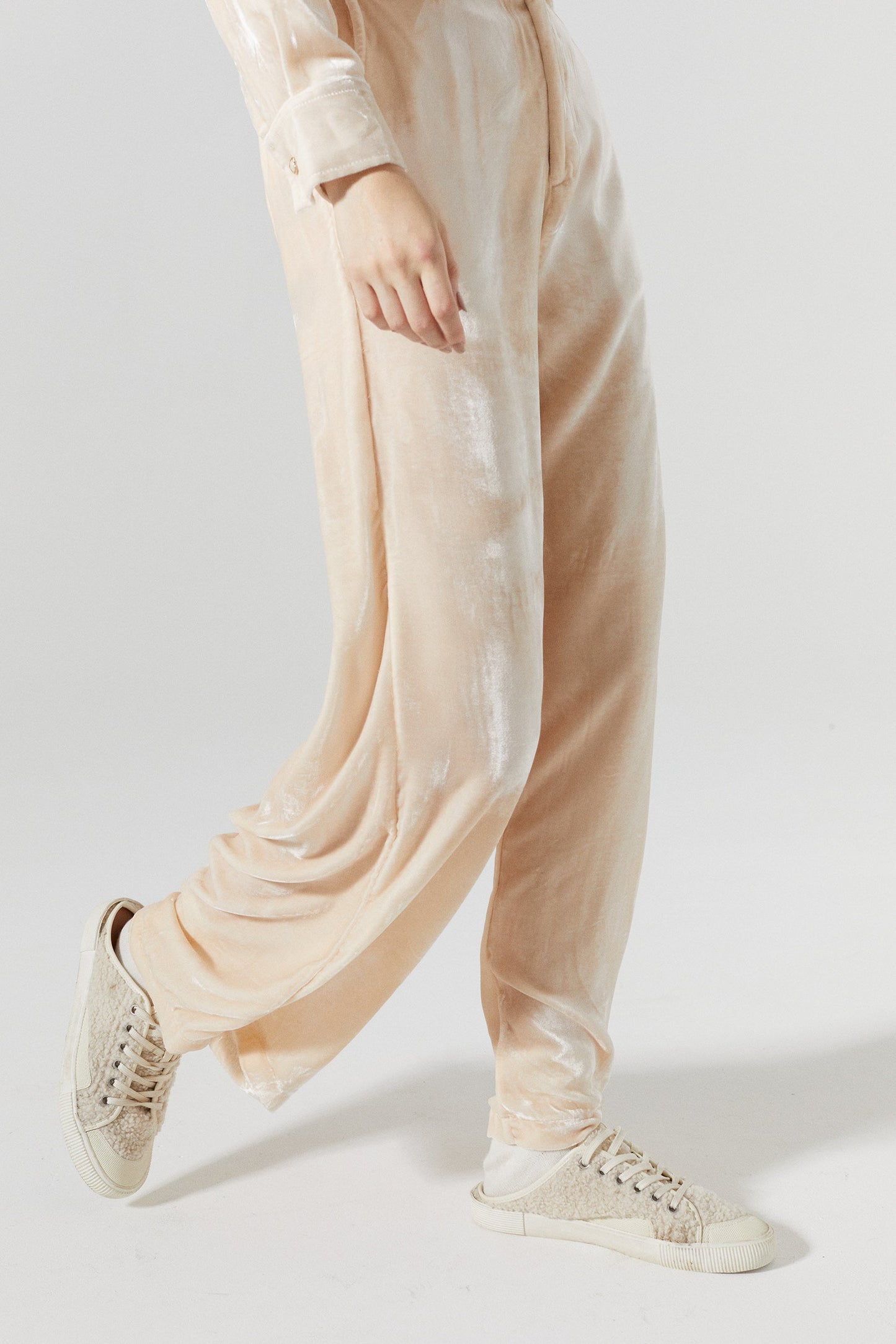 New Luna Silk Velvet Pants - Nude