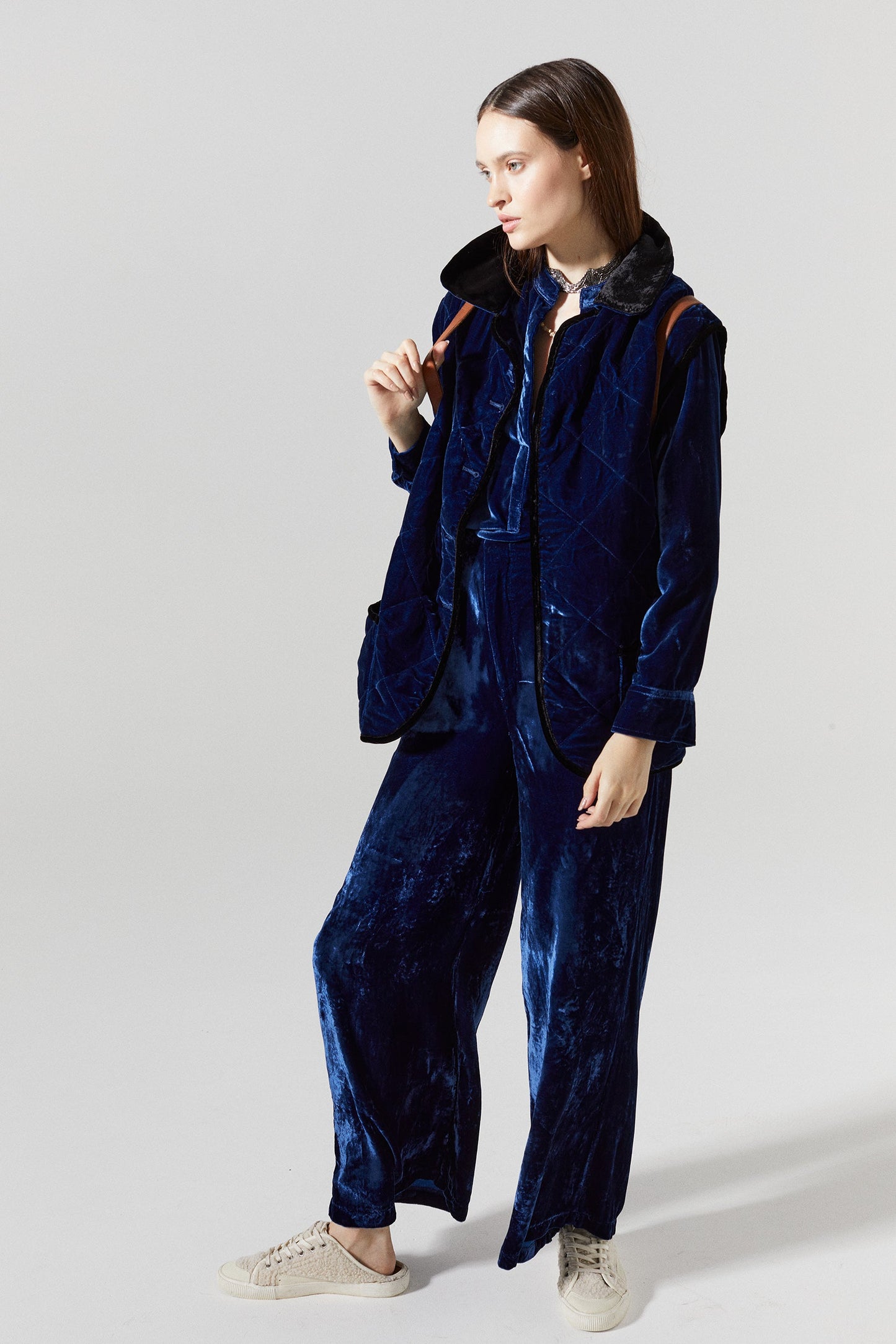 Alice Velvet Vest - Navy Blue w/Black