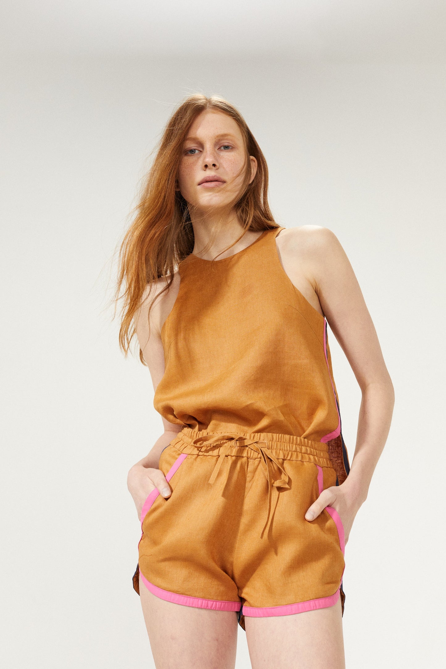 Anna Linen Top - Caramel