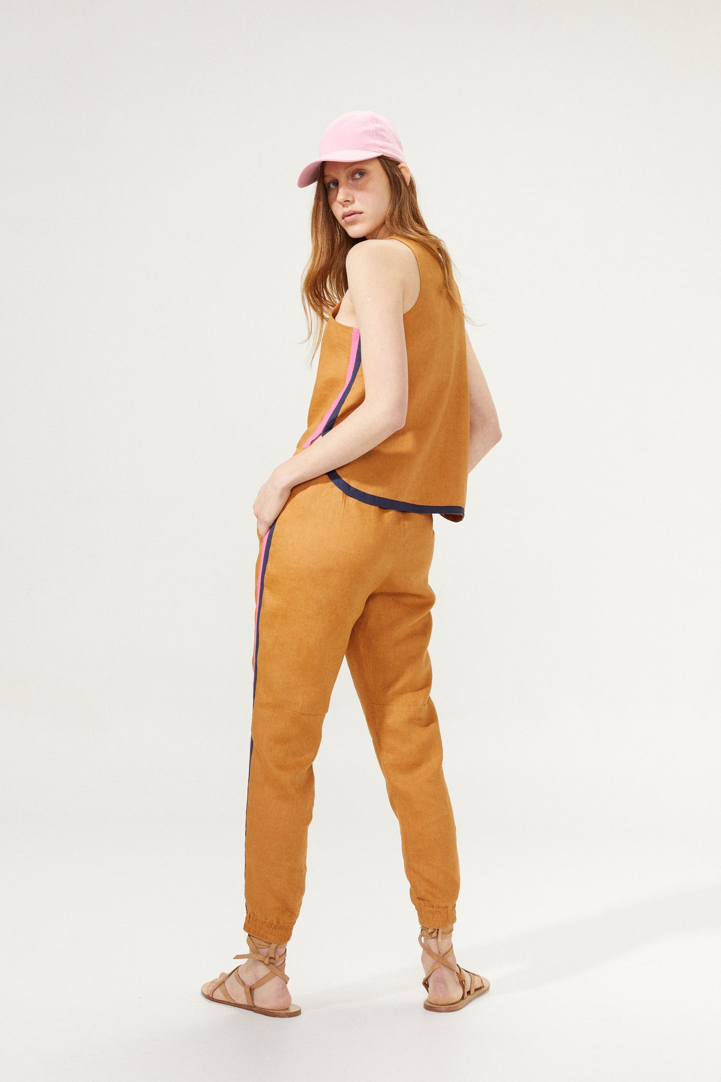 Anna Linen Top - Caramel