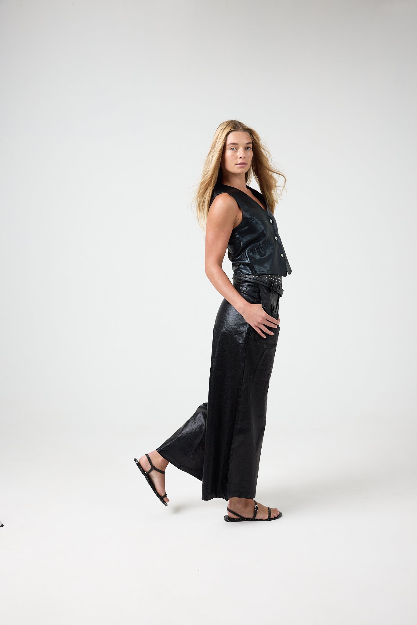 Jack Metallic Linen Vest -  Black