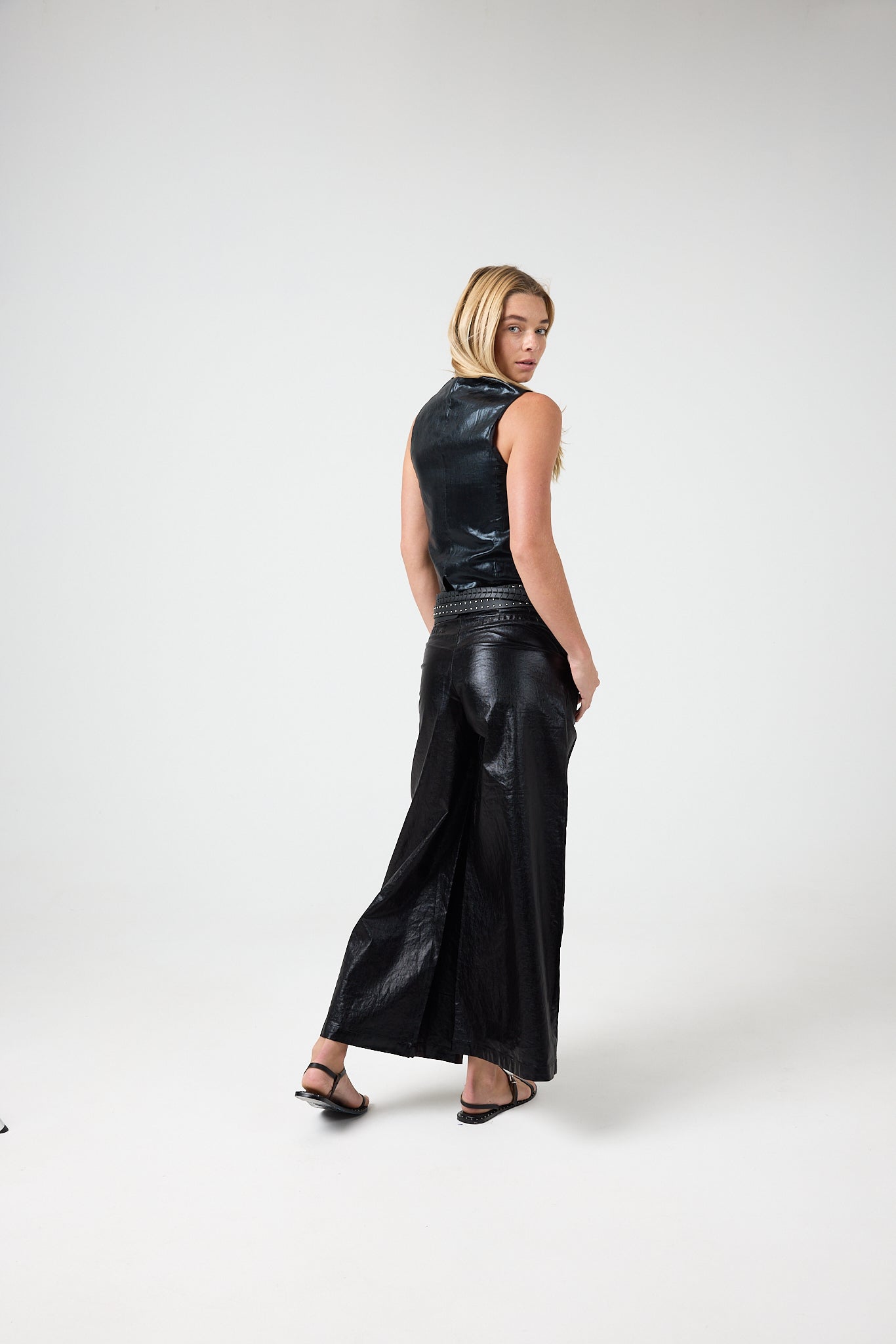 Jack Metallic Linen Vest -  Black