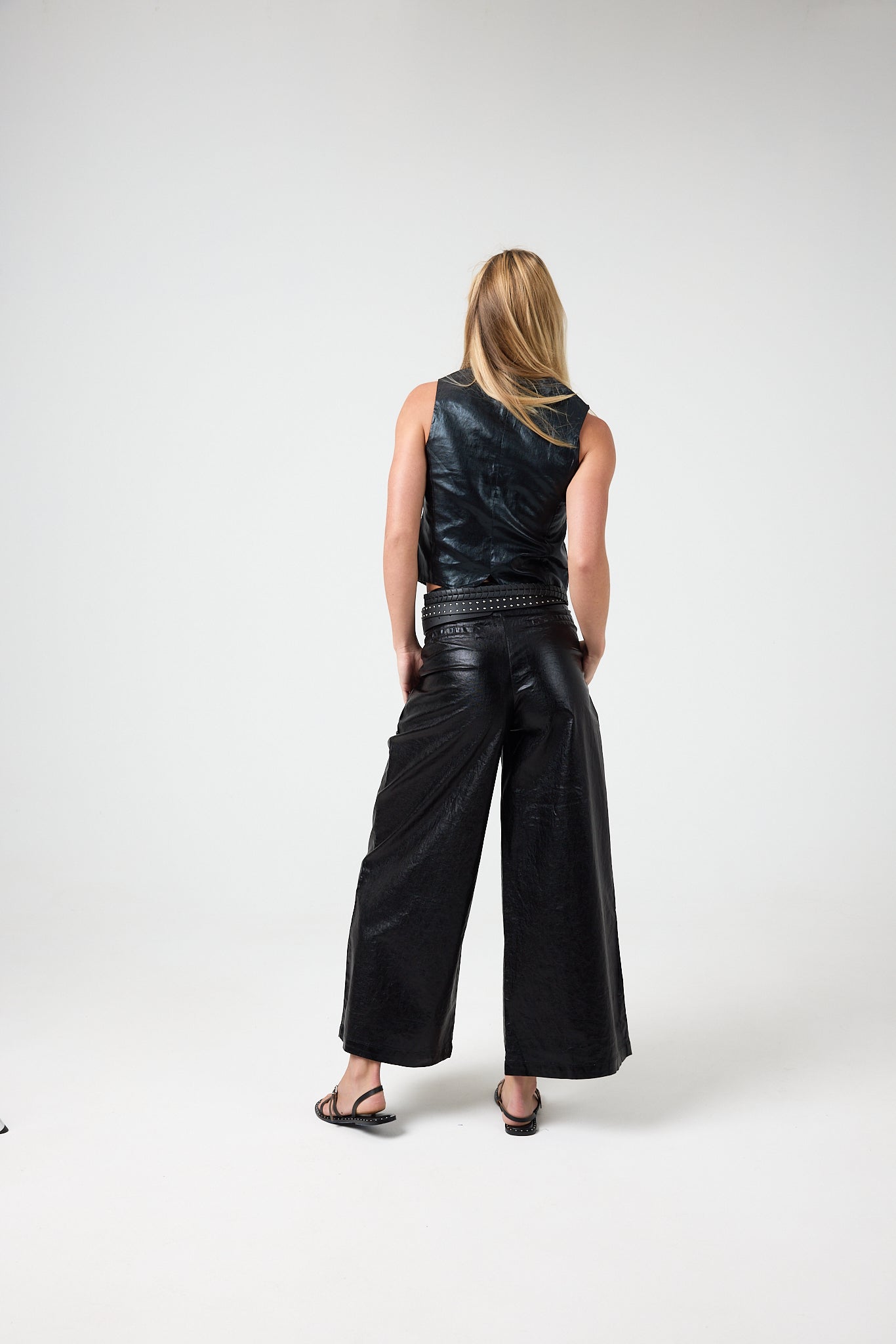 Jack Metallic Linen Vest -  Black